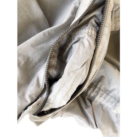 Levi’s lightweight fishtail anorak jacket hidden hood womens size L gray utility - Picture 10 of 12